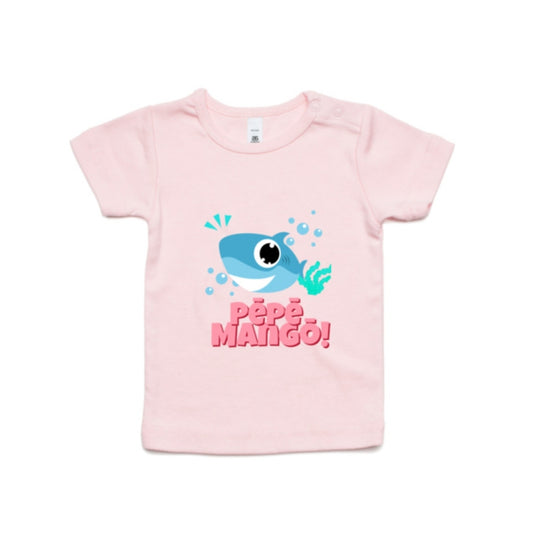 Pēpē Mangō - Baby Shark! (Wee Tee)